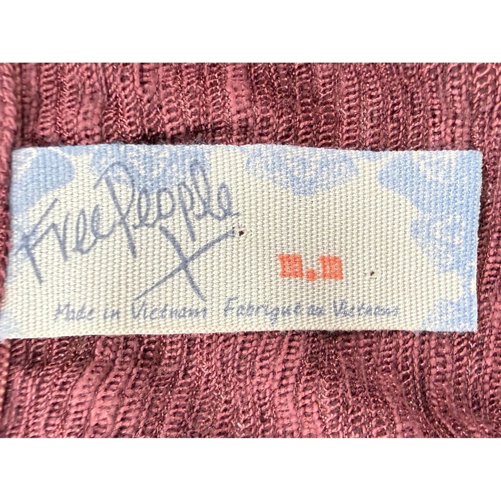 FREE PEOPLE/WE THE FREE Burgundy Embroidered Eyelet Boho Peasant Top Medium 1845 - Picture 4 of 8